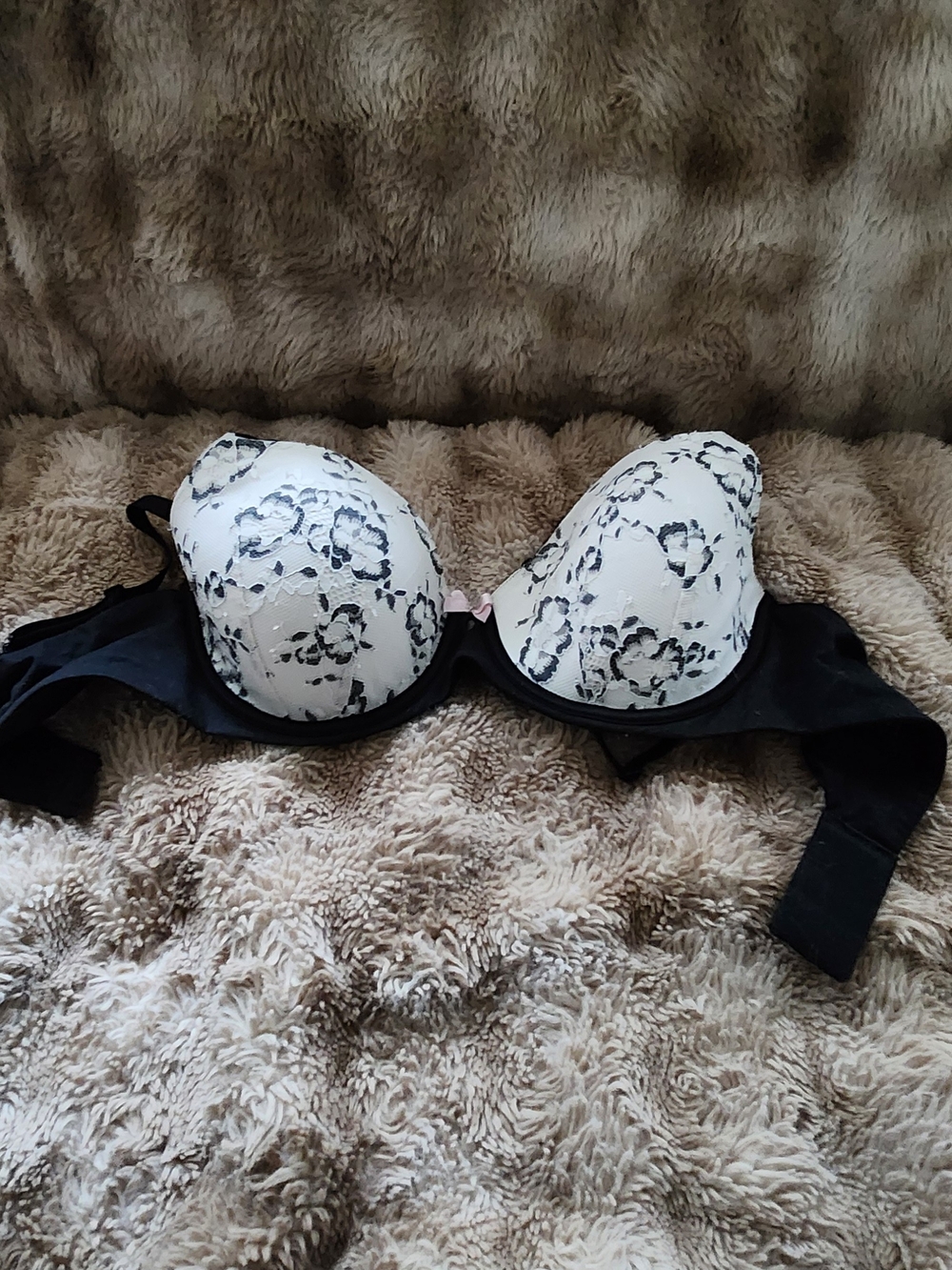 Victoria's Secret Black and White Lace Push-Up Bra